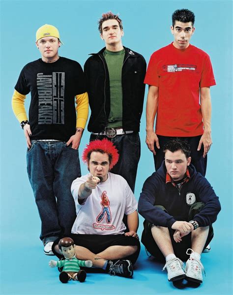 early 2000s pop punk fashion